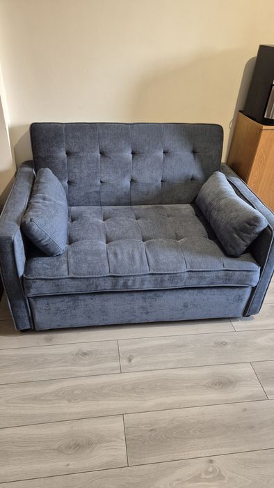 Sofa rozkładana.