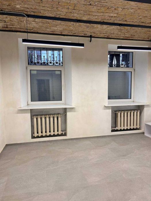 Продаж нежитлового приміщення 170 кв.м. центр, вул. Володимирська, 6