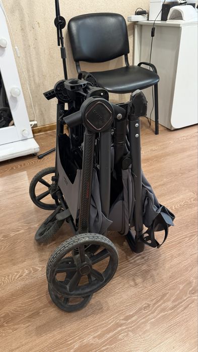 Продам каляску Carrello Bravo 2025