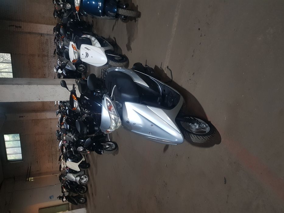 Скутер мопед Suzuki Address V50