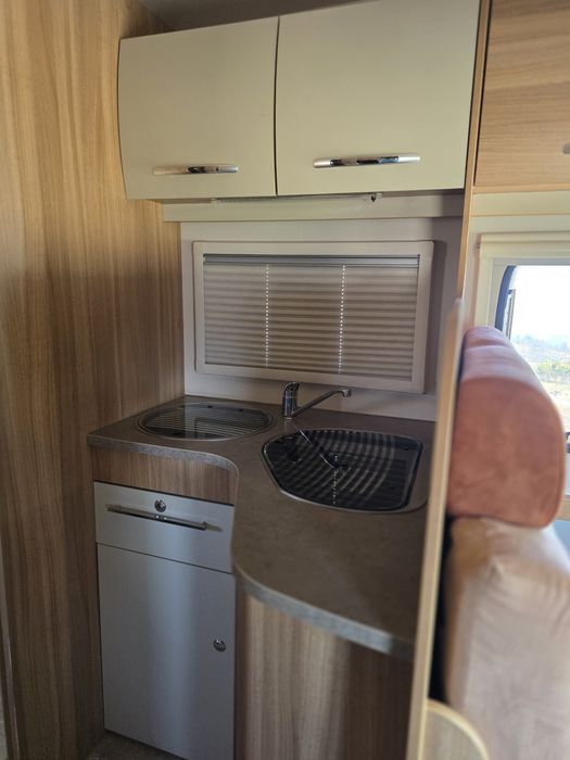 Chausson Flash 19 (2013) – Cama Central, Duche Separado, Excelente Estado