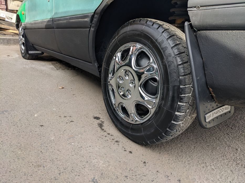 Продам авто Митсубиси Лансер.