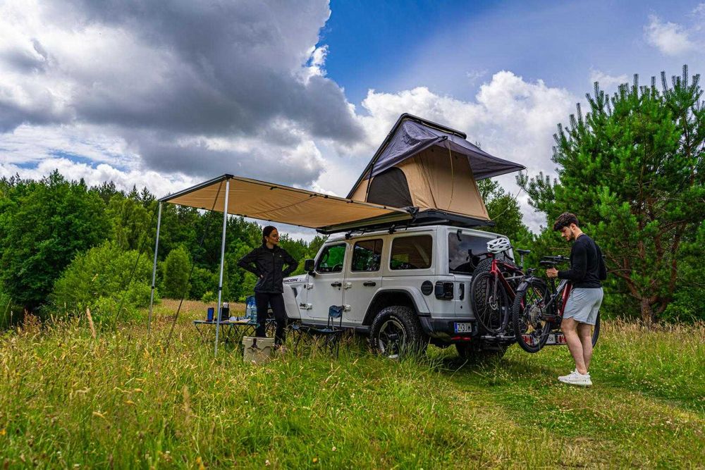 Namiot Dachowy samochodowy Easy Nature Black Wolf T133 - Twarda obudowa - Solidna konstrukcja