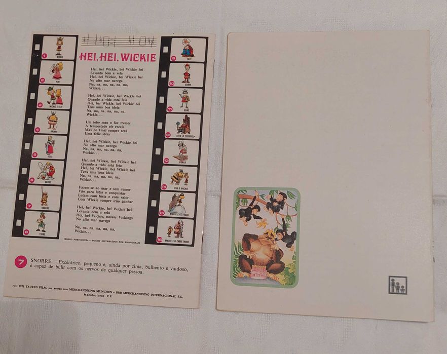 Conjunto de 7 cadernos escolares anos 70