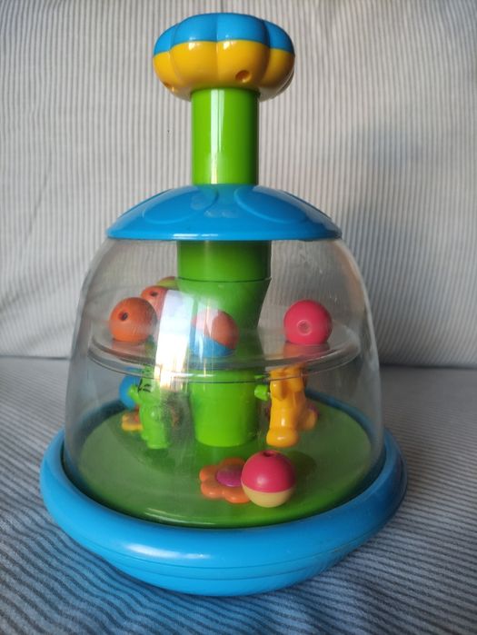 Brinquedo interativo criança