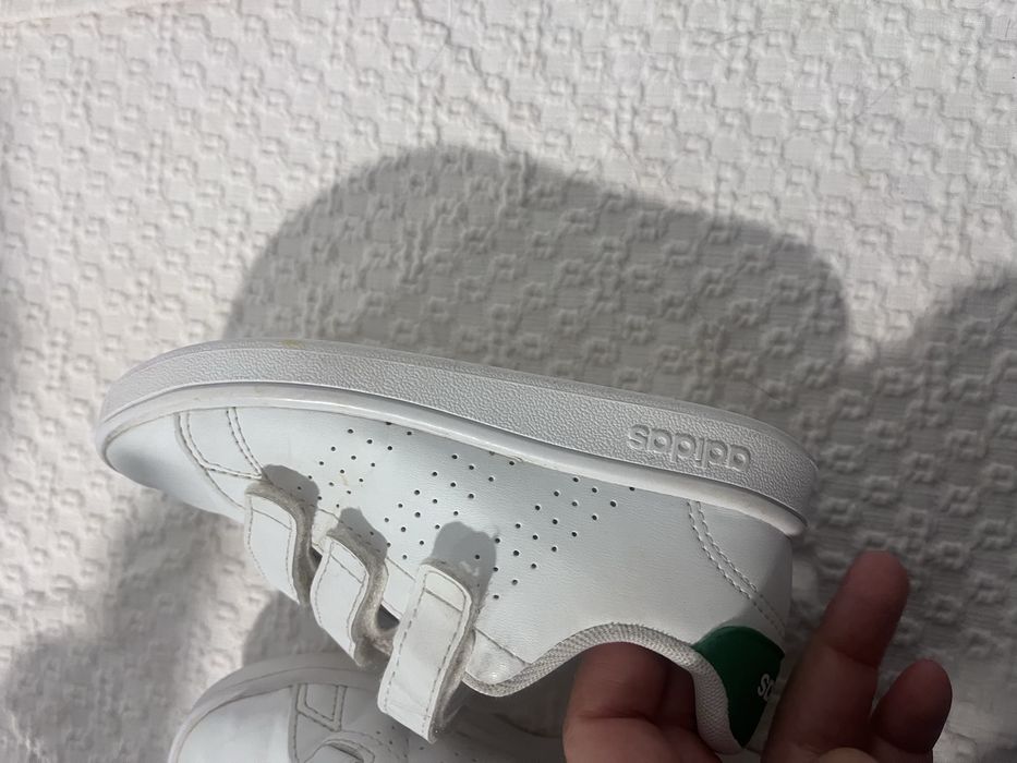 Tenis Adidas em otimo estado