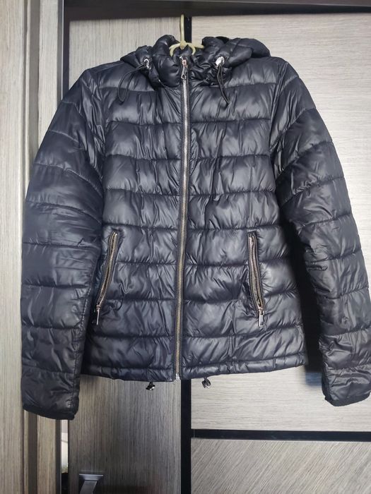 Куртка весна/осень с капюшоном