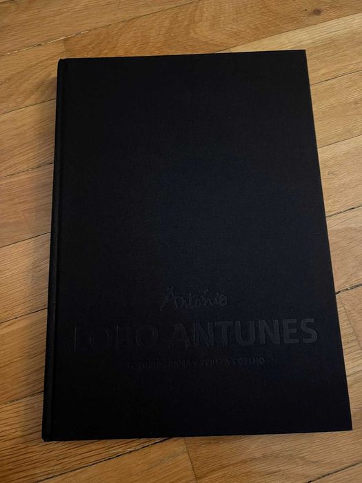 Livro"António Lobo Antunes" Fotobiografias