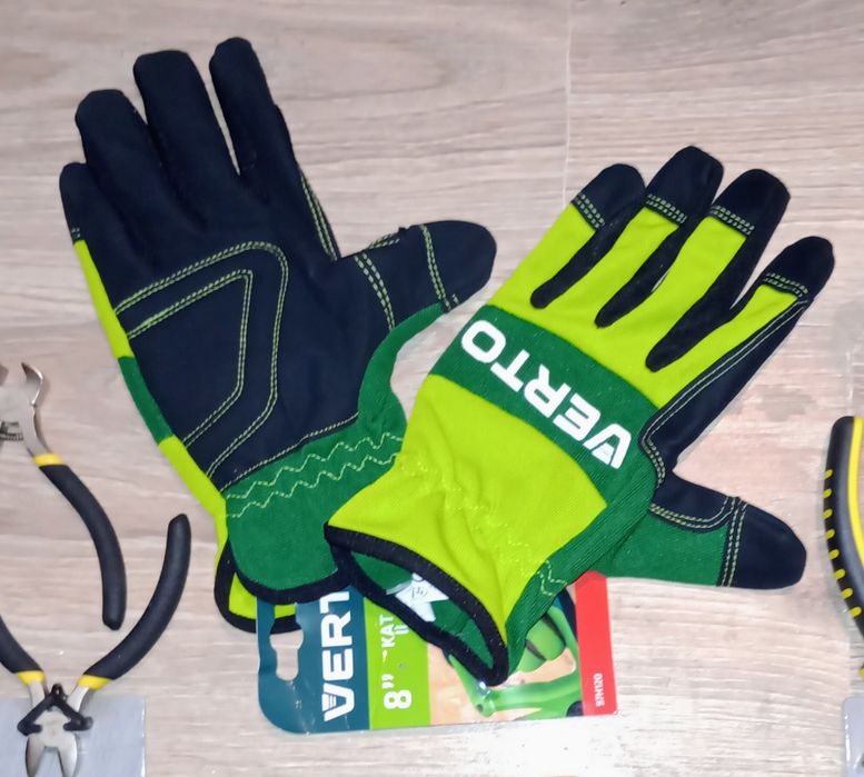 narzędzia nowe całość zestaw z rękawicami okazja...