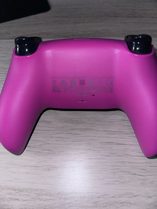DualSense oficial da PlayStation 5 na cor Nova Pink
