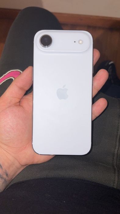 IPhone 17 air novo!