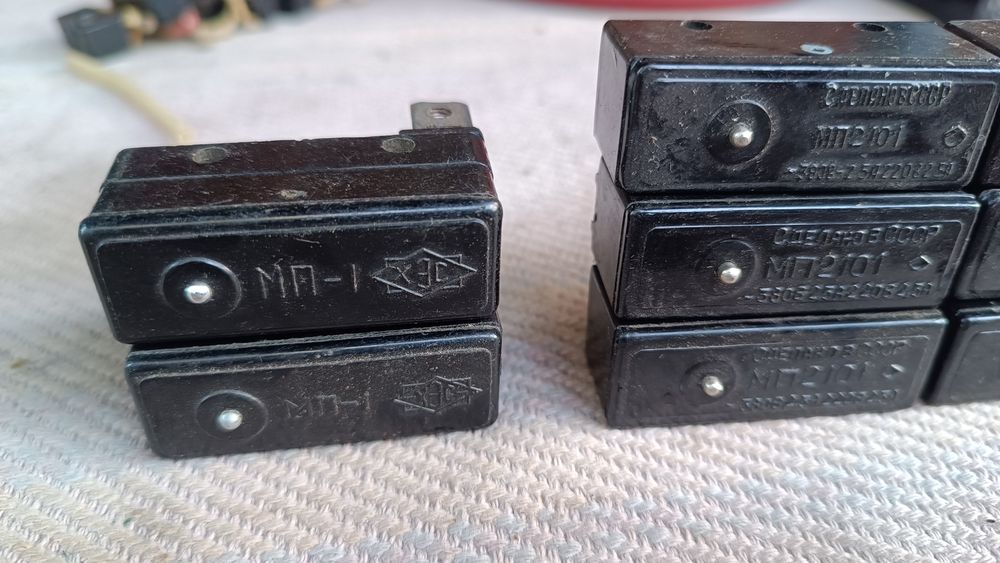 Микропереключатель МП 2101 380в, 2.5а 220в 2.5а СССР