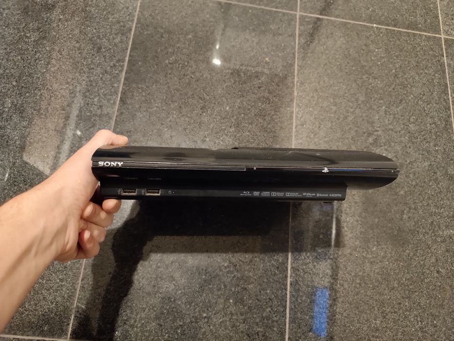 Ps 3 super slim dobry stan Hen dualshok 4 gratis