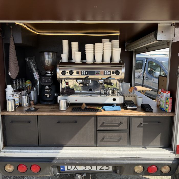 Mobilna kawiarnia / coffee truck Peugeot  Partner 2011 – gotowy do pracy