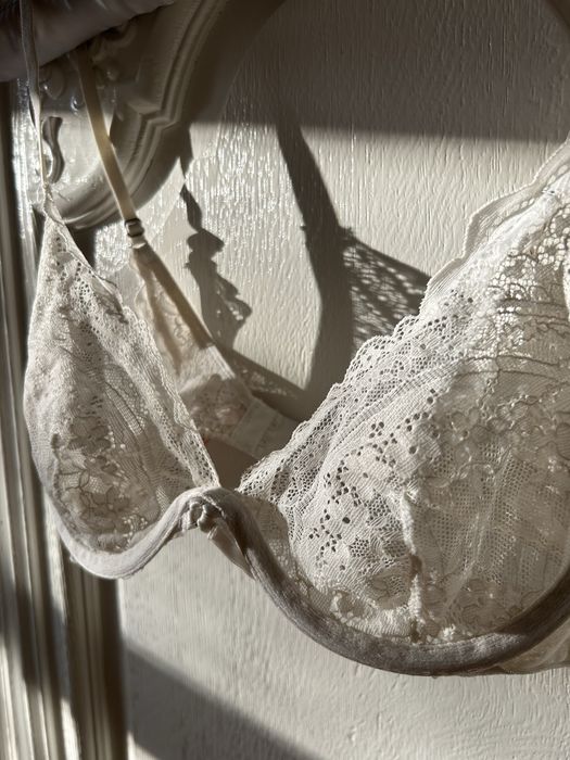 Stanik koronkowy Hunkemöller biały 80B