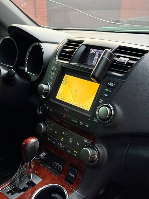 ПРОДАМ Toyota Highlander