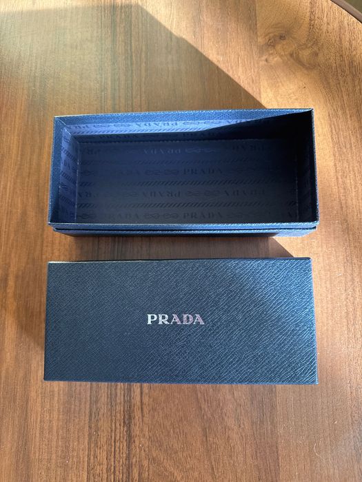 Оригінальні коробочки Prada, Louis Vuitton