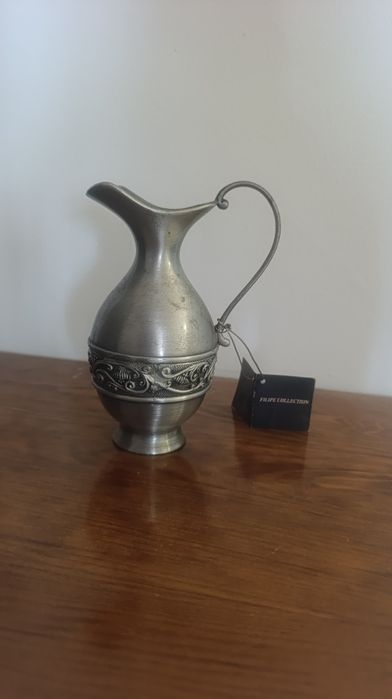 Jarro Decorativo Estanho Filipe Collection