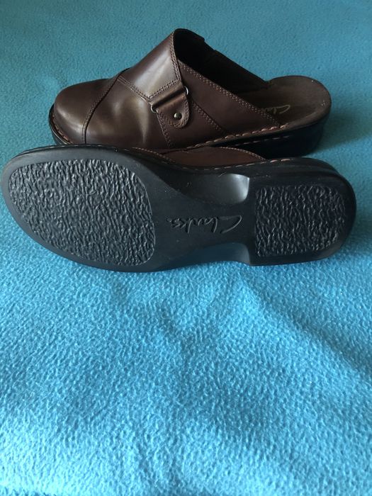 Шльопанці жіночі,шкіряні