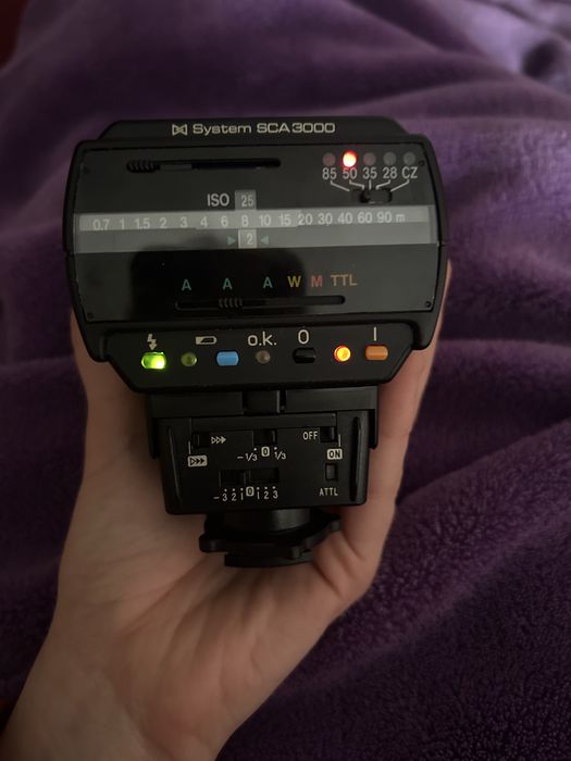 Metz Mecablitz 32 Z-2 сильна вспишка