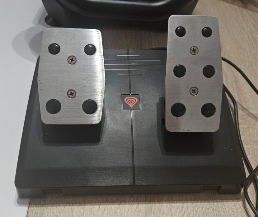 Kierownica Genesis Seaborg 400 - PC / PS2 / PS3 / PS4 / Xbox / Switch