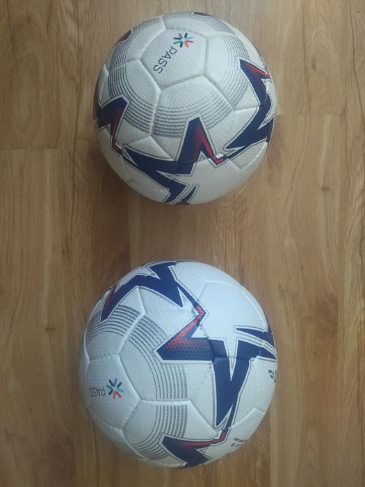 Футбольні м'ячі Pass