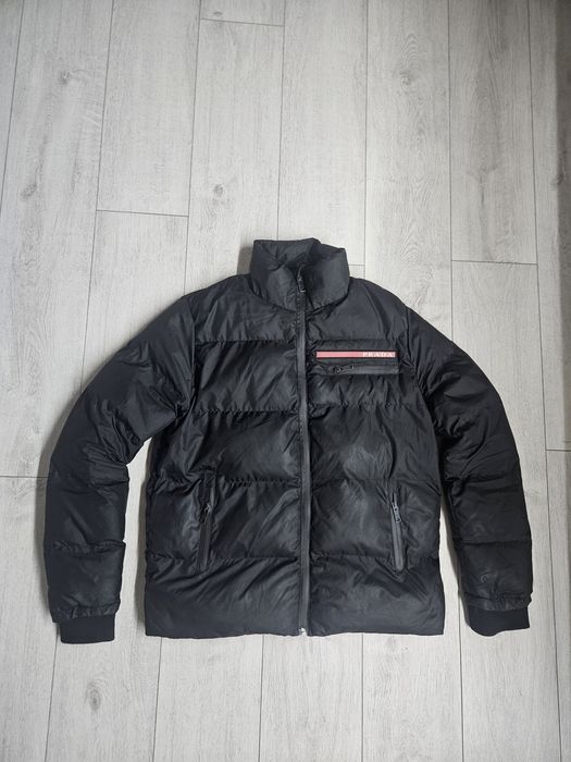 Prada  kurtka  pikowana puchowa bomberka