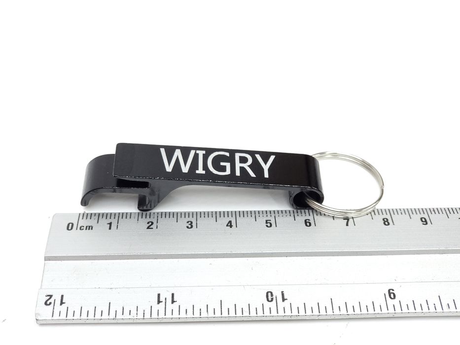 Zawieszka do kluczy Wigry otwieracz do puszek butelek czarny