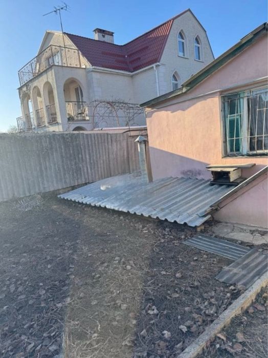 Будинок ,Фонтанка ,9 соток  земельноі ділянки .