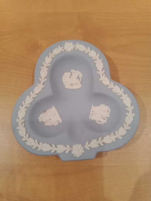 prato para bugigangas Wedgwood Jasperware azul