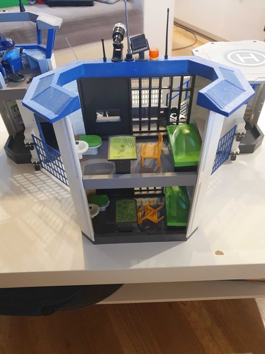 Komisariat policji z wiezieniem Playmobil