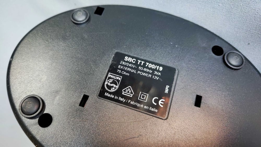 Antena TV interior amplificada Philips SBC TT 700/19
