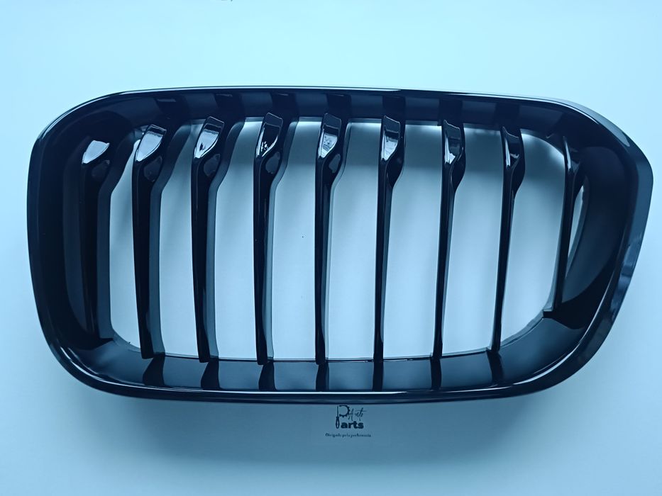 (Promoção) Grelhas Frontais BMW Série 1 F20 modelo 2012 a 2014