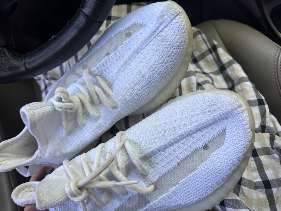 Кроссовки adidas yeez 45р