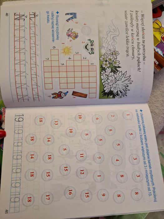 Wesołe literki i liczby. Nauka pisania i liczenia dla najmłodszych.