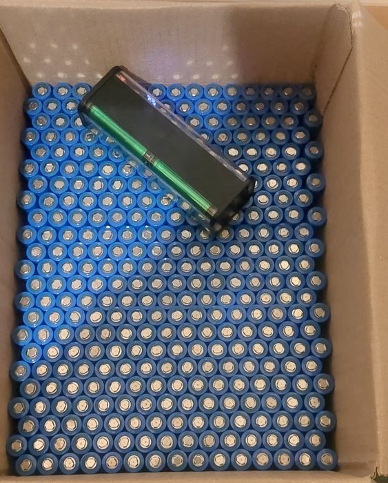 Акумулятори 18650 tesla s