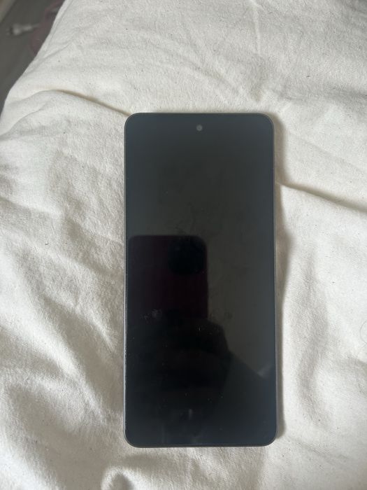 Oppo A5 pro 5G com capa