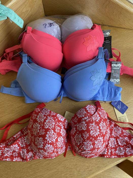 ВЕЛИКИЙ РОЗПРОДАЖ! Бюстгальтери  майже всі на пуш ап,50 грн шт від  10 шт
