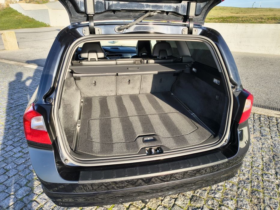 Volvo V70  Drive