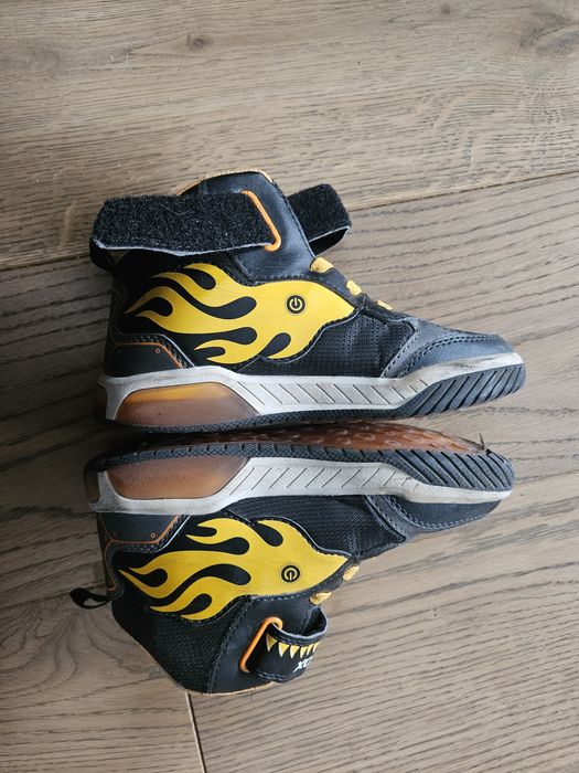Buty Geox świecące