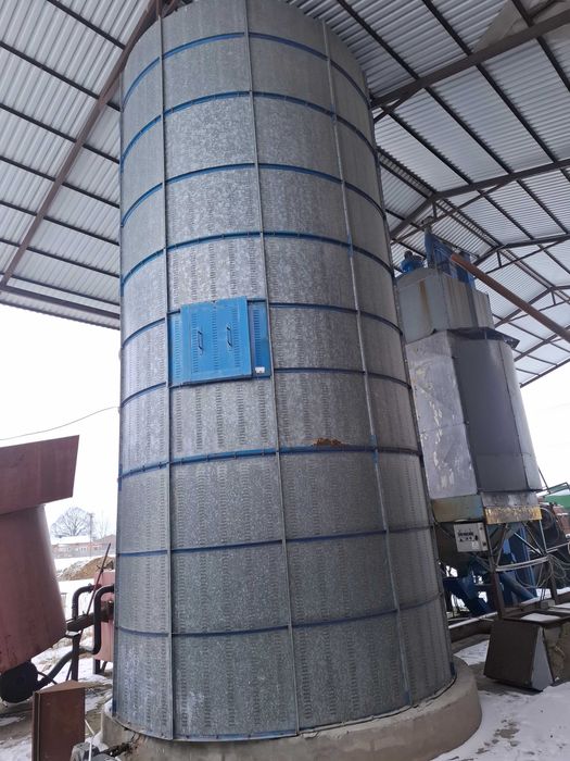 Silos perferowany wewnętrzny 60 t