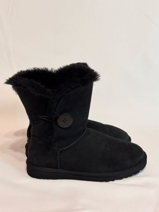 UGG жіночі замшеві чоботи