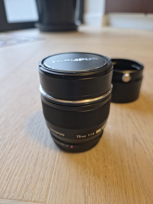 Obiektyw Olympus M.Zuiko ED 75mm f/1.8 Czarny - jak nowy