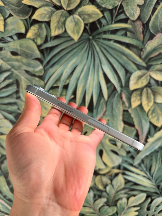 iPhone 15 128GB Neverlock айфон 15 відмінний 93% акум TRADEIN