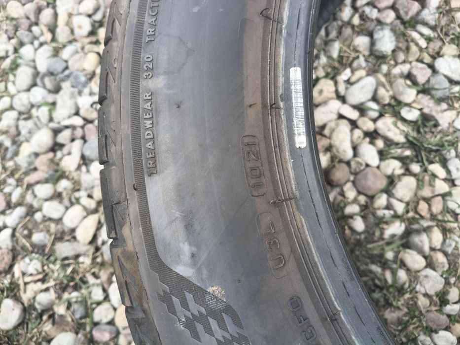 235/55/19 Bridgestone