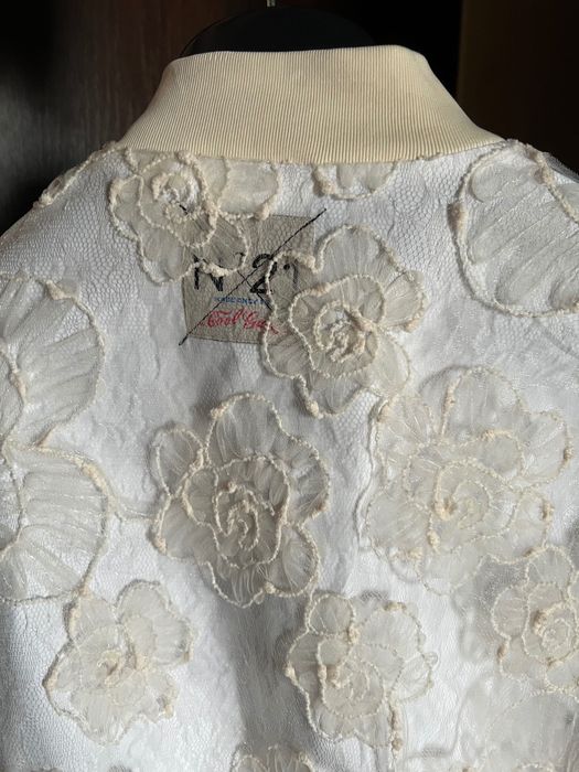 No21 piękna koronkowa bomberka