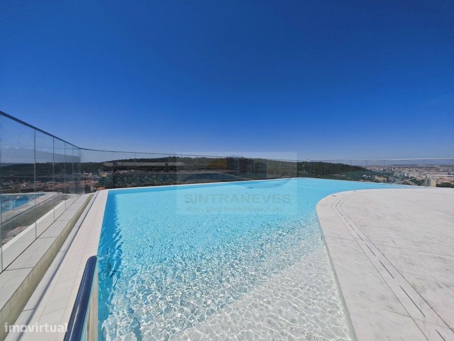 Luxuoso apartamento T2 na Infinity Tower em Campolide
