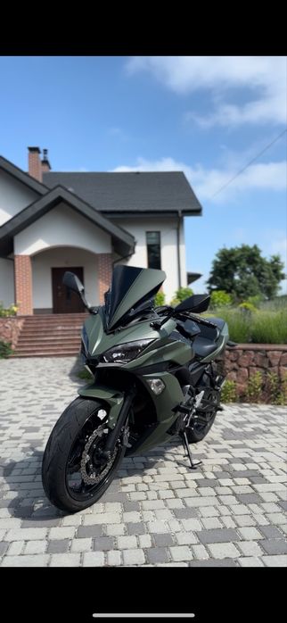 Kawasaki EX ninja 650 стріт спорт