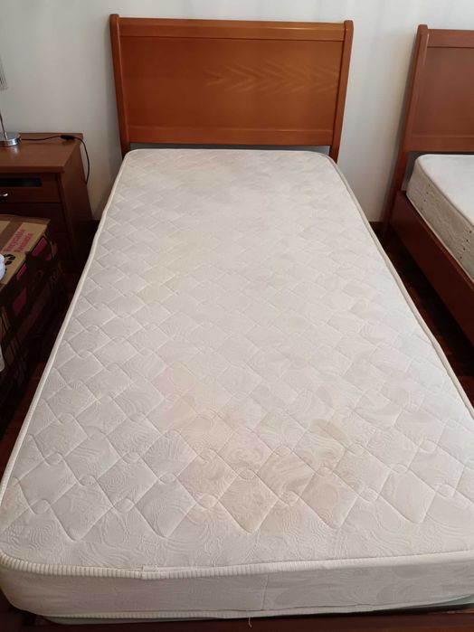 Quarto de Solteiro Completo Procura Nova Casa