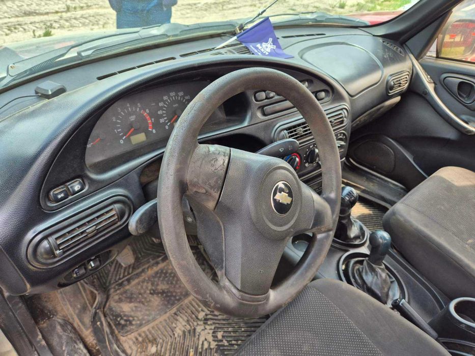 Автомобіль CHEVROLET NIVA -21230